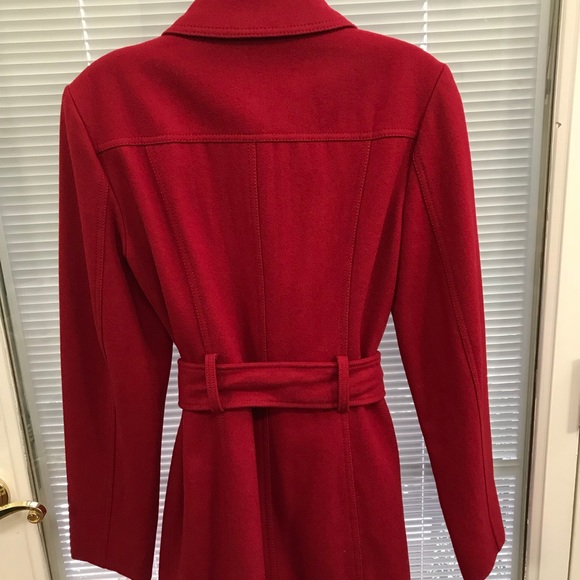 Coat - Picture 3 of 4